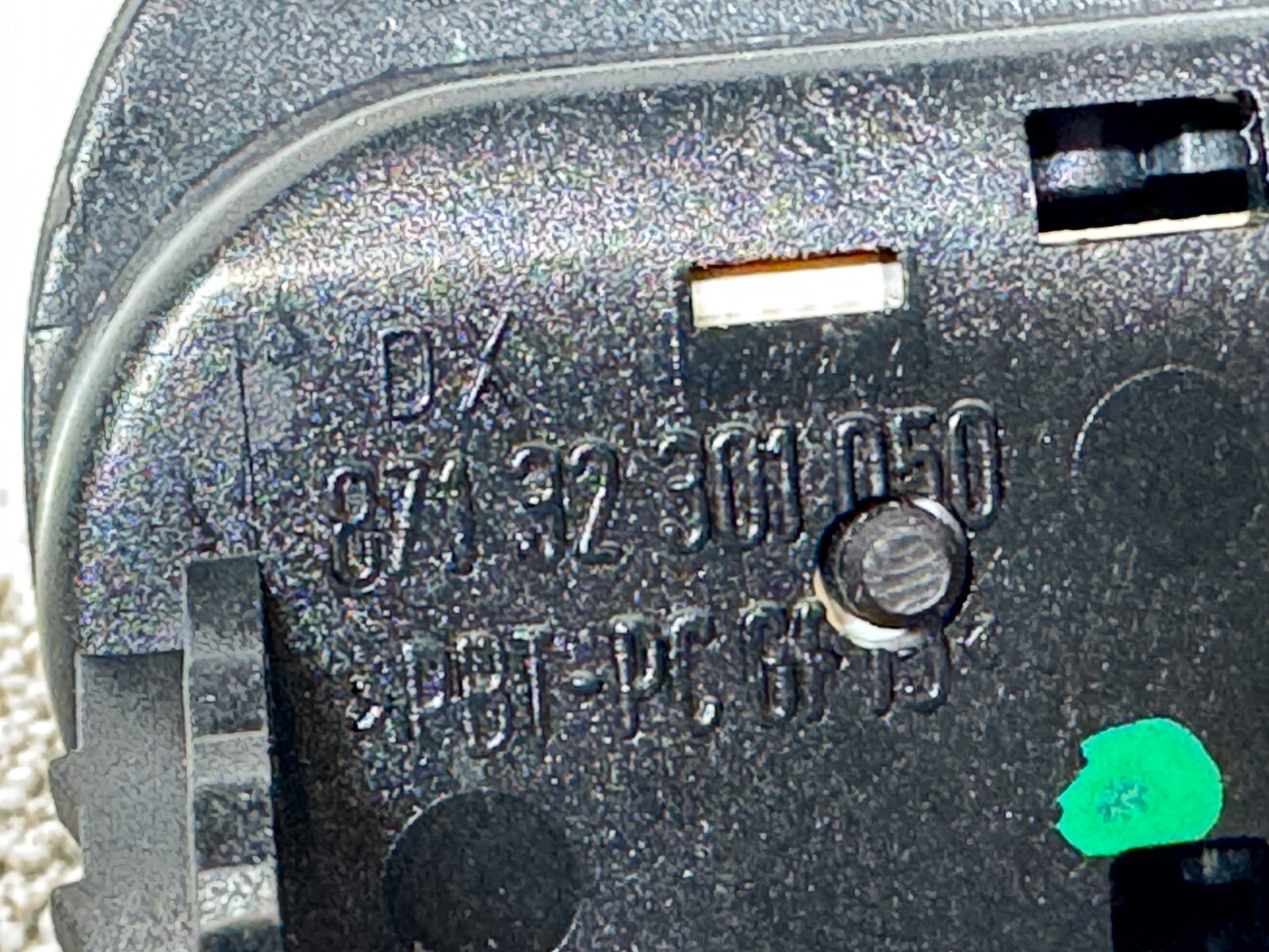 2003-12 Maserati Quattroporte Right Multifunction Button Switch OEM 87132301050