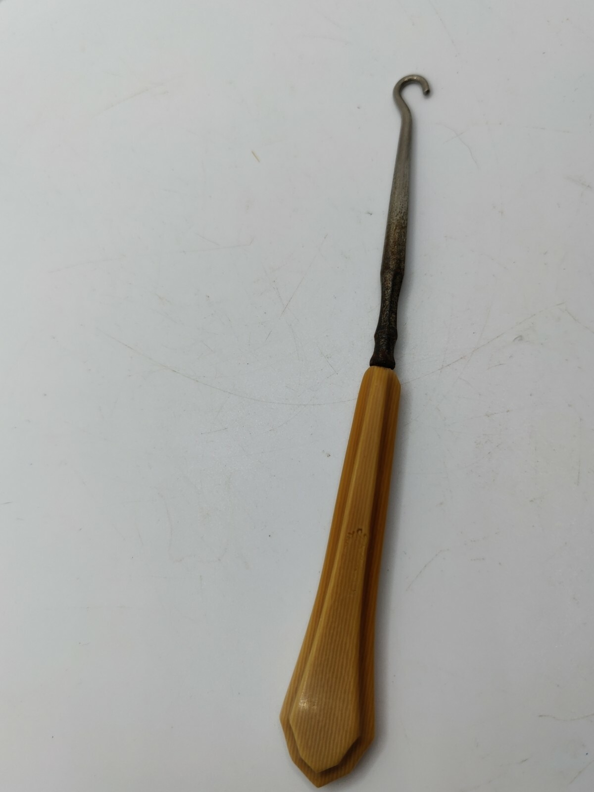 Vintage Bakelite Button Hook Tool by Palmer's. Z66 - image 3