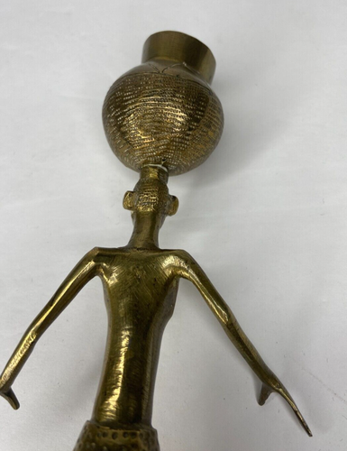 Antigua estatuilla femenina africana de bronce - Imagen 9 de 16