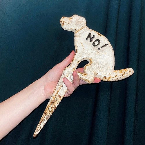Vtg Cast Iron Dog “No!” Dumping Lawn Ornament Sign Post