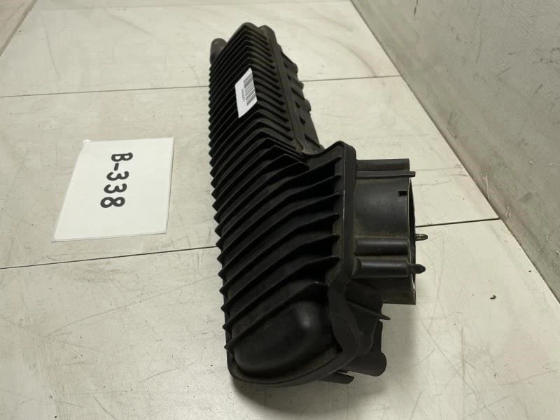 Volvo V50 T5 2005 motor de gasolina colector de admisión de aire superior OEM+ Foto 3 de 4