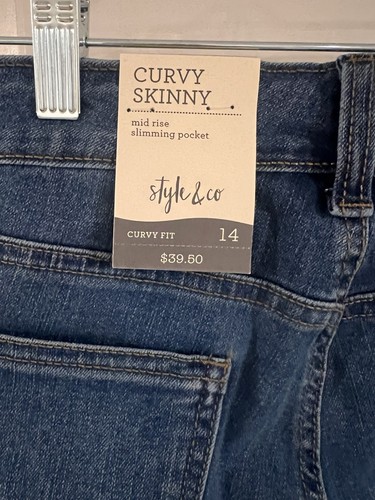 Style & Co Women's Curvy-Fit Mid-Rise Skinny Jeans Size 14 dark wash denim - Picture 4 of 5