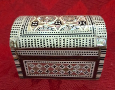 4'' Inlaid Mother Of Pearl / Marquetry Wooden Trinket Box With Velvet Lining 