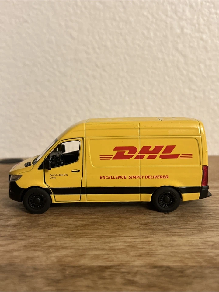 Mercedes Benz Sprinter DHL Delivery Truck Scale 1/48 Diecast Kinsmart Toy KT5426 - Image 2 of 4