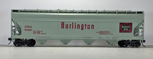 Tolva cubierta de flujo central Athearn HO ACF 55' CB&Q 184507 Kadee Box RTR Pre Owen | Zustand: Used