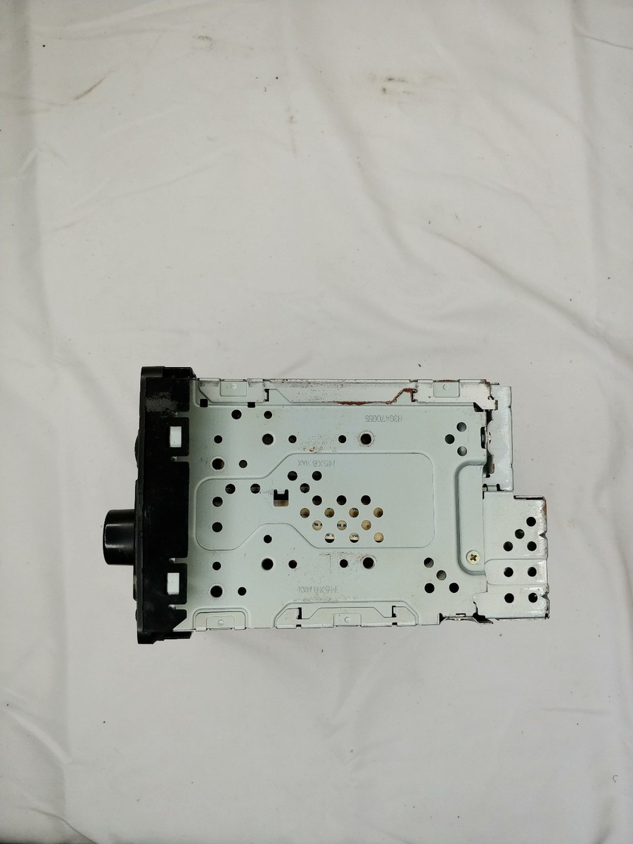 03-04 Toyota Sequoia JBL Cassette 6 Disc CD Player 86120