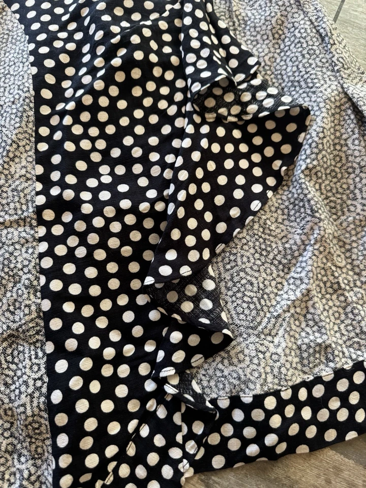 Vestido Free People Sin Tirantes Dobladillo Asimétrico Negro Blanco Lunares Pequeño Vacaciones Foto 2 de 4