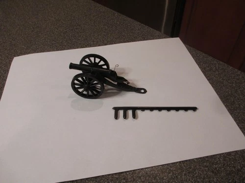 VINTAGE MARX BLUE & GRAY CIVIL WAR, FORT APACHE, THE ALAMO PLAYSET BLACK CANNON