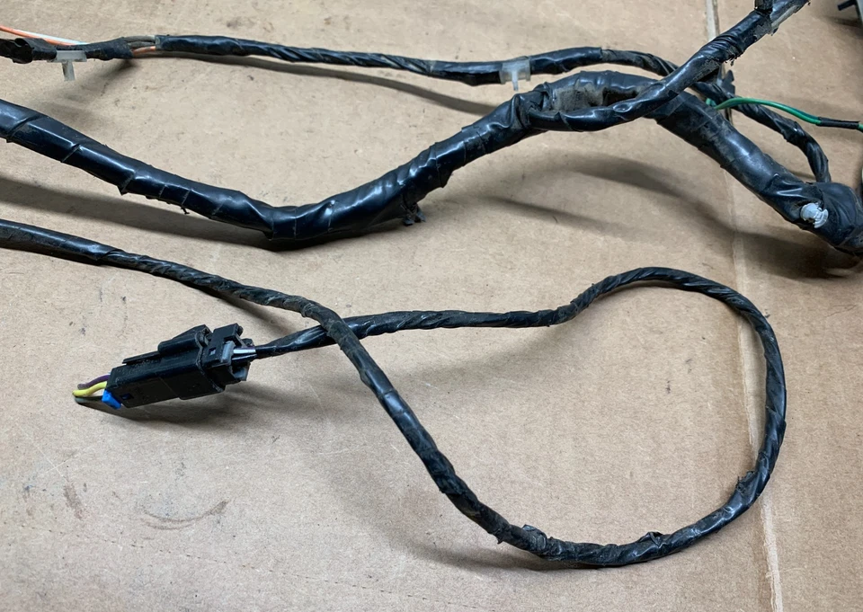 Arnés de cableado de puerta de pasajero camioneta Chevy GMC C/K1500 1995-1999 Silverado 7130 Foto 3 de 4