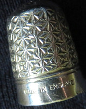 HG&S DREEMA Gr/size 17 Silber/Stahl-Fingerhut silver coated steel thimble