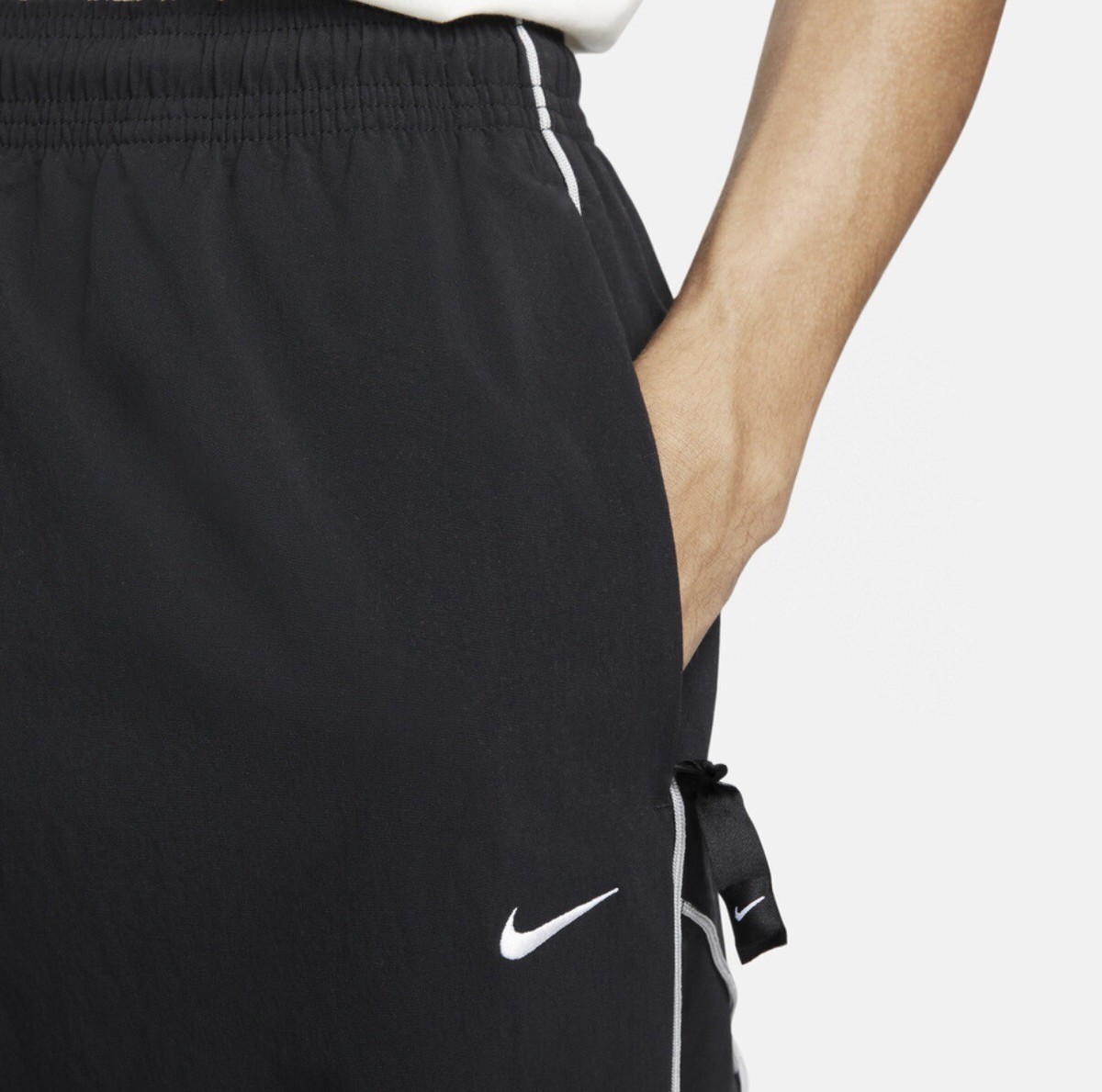 Nike MENS SB Rugged Skate Tracksuit Bottoms BLACK DV9040-010 Nike MENS SB Rugged Skate Tracksuit Bottoms BLACK DV9040-010