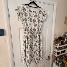 Alice In Wonderland Dress Size 10 Black and White Run & Fly Mad Hatter Tea Party