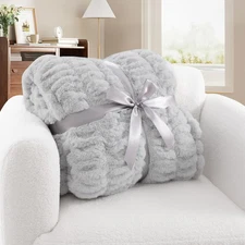 Ultra-Soft Faux Rabbit Fur Throw Blanket 50"x60", Cozy Fuzzy & Plush Throw fo...
