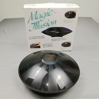 Vintage Puzzle Makers International Magic Illusion Optical 3D Table Party Trick
