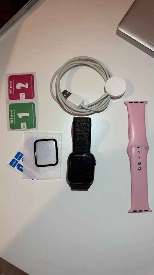 Apple Watch SE (1st generation), foto 1 de 2