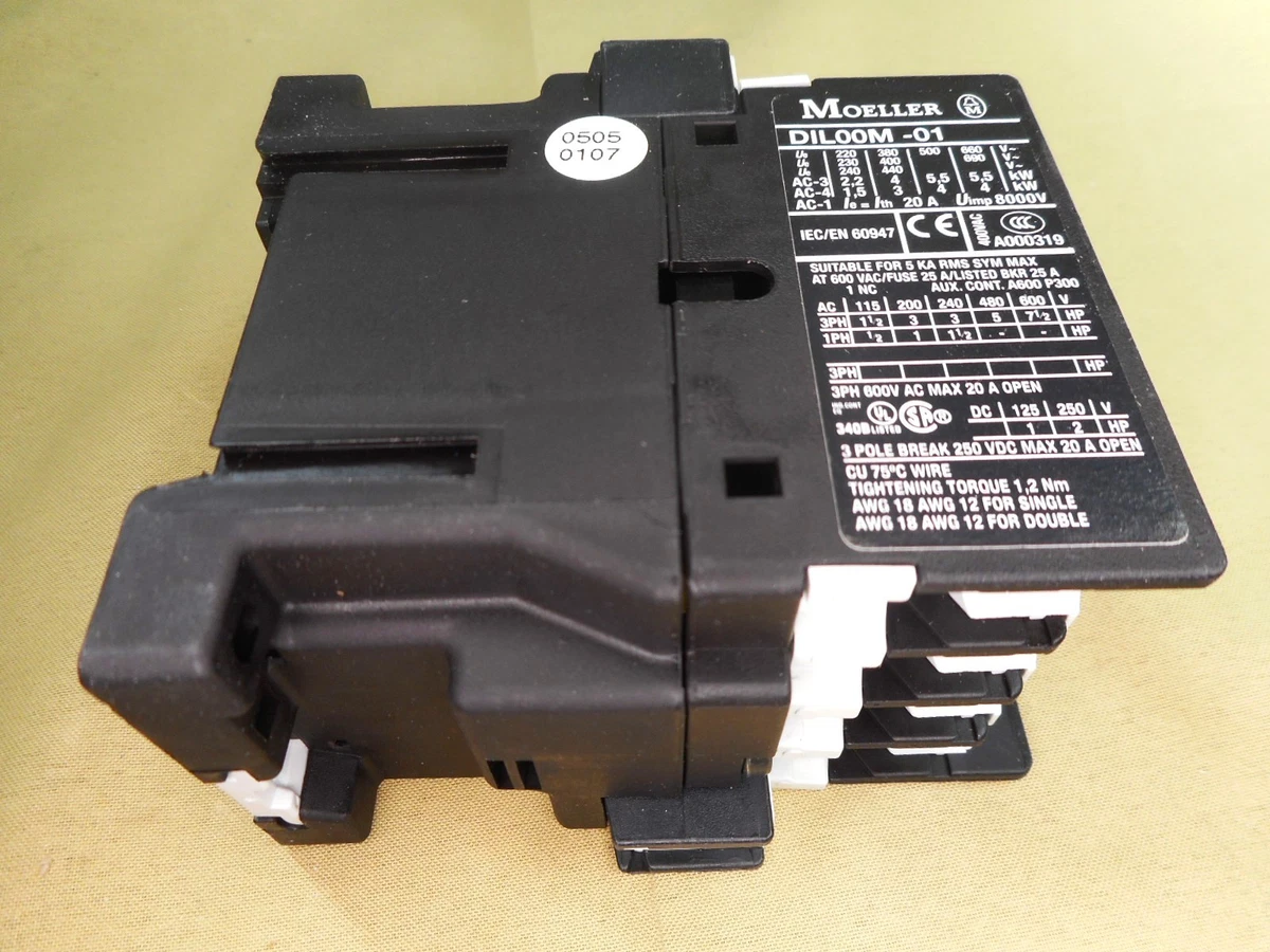 MOELLER DIL00M-01 120V relay (NIB)