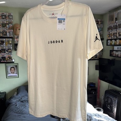 Nike Air Jordan T Shirt Mens Medium Cream Jumpman Graphic Tee NWT