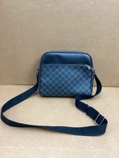 LOUIS VUITTON Dayton Damier Black Shoulder Ba...