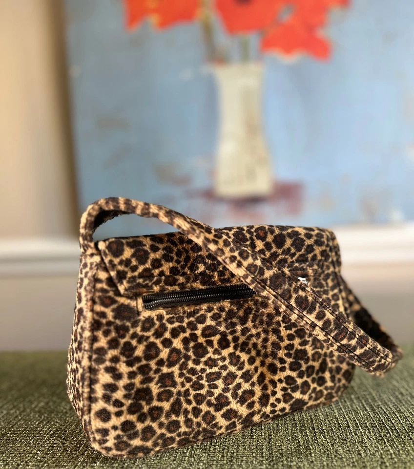 Plush Faux Fur Leopard Print Shoulder Purse - Size Os - Image 2 of 4