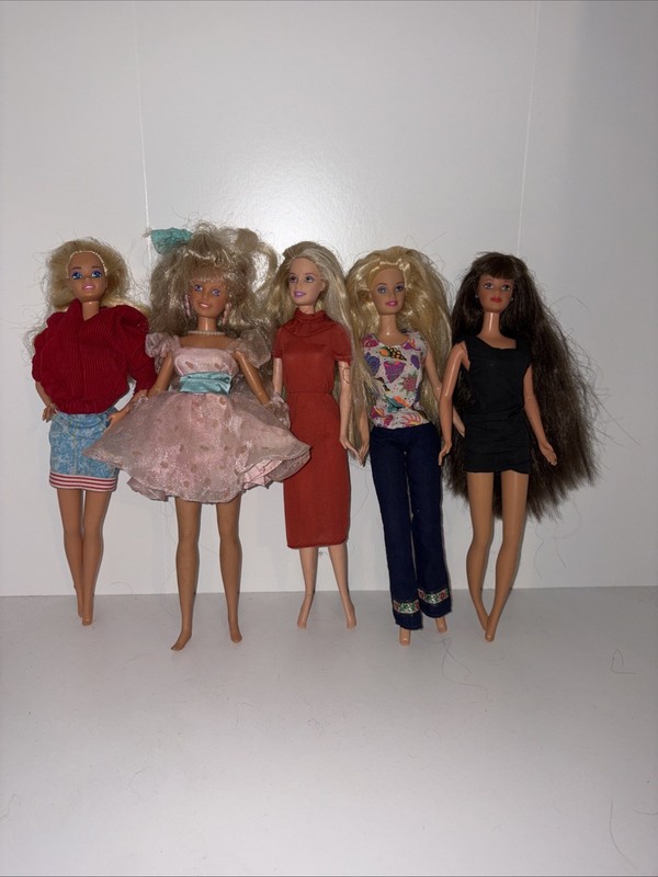 Mattel Barbie Lot 5 Dolls