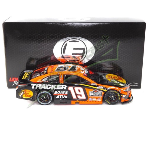 Martin Truex Jr 2021 Bass Pro Shops Martinsville Win Elite 1:24 Nascar Diecast - Picture 4 of 4