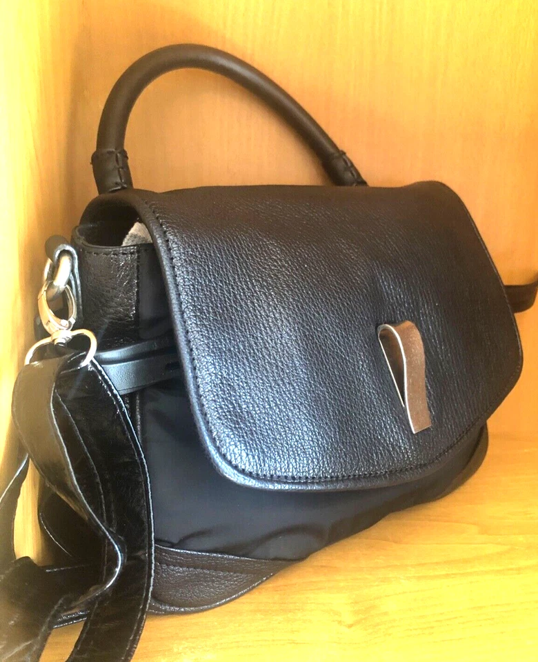 复古 Joy Gryson 黑色皮革尼龙包 — 第 2/4 张图片