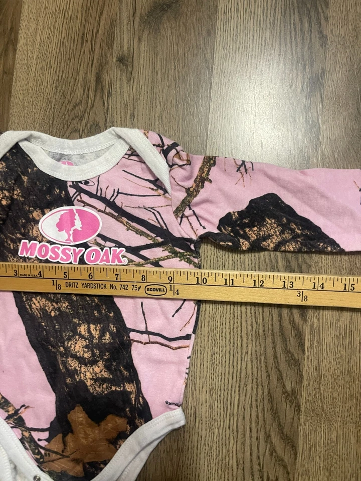 Mossy Oak One piece, Baby Size 6-9 Months, Pink Brown, Camouflage, Long Sleeve - Image 3 of 4