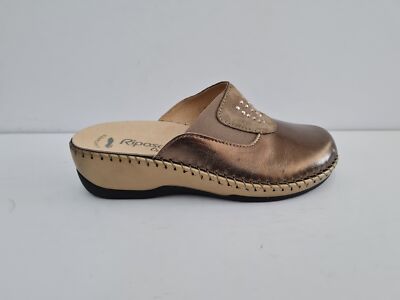 Riposella Damen-Slipper aus Leder mit Keilabsatz und Gummizug, handgenäht - TOR (Tort