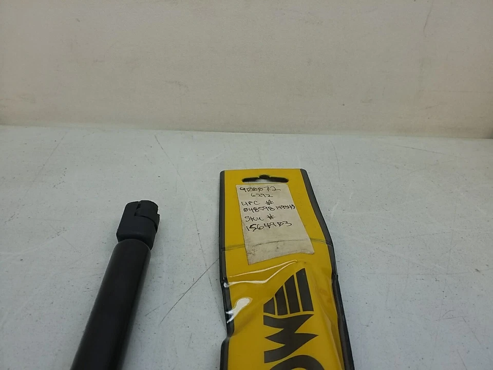 Soporte de elevación de tapa de maletero Monroe 900072 - soporte de elevación máxima Monroe 900072 Foto 4 de 4