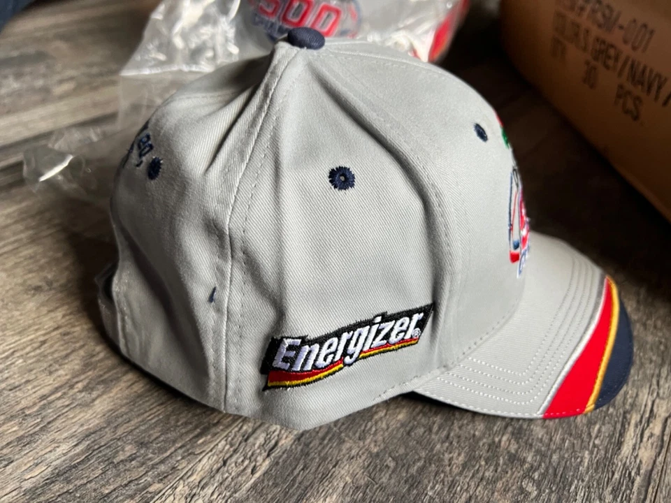 Nueva gorra de campeón NASCAR Daytona 500 The Great American Race febrero 2005 Energizer Foto 4 de 4