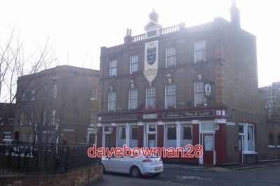 FOTO WALWORTH HUNTSMAN AND HOUNDS WIRTSHAUS WALWORTH IN DER 70 ELSTED STREET.