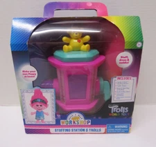 Build A Bear Workshop Stuffing Station & Trolls World Tour Poppy Dreamworks