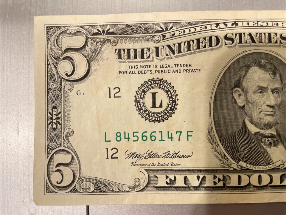 1995 Vintage 5 Dollar Bill San Francisco Federal Reserve - Image 3 of 4