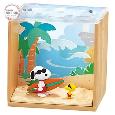 Trading Figure 4.Catch Some Knarly Waves ''SNOOPY Scenery Box''