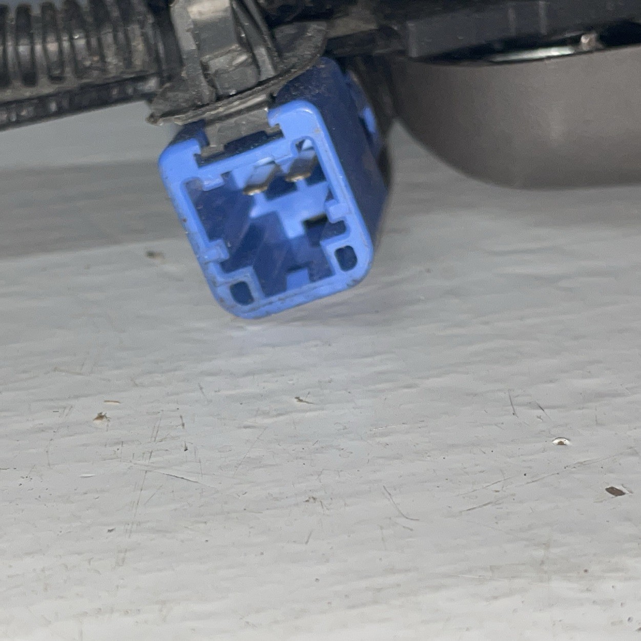 2018-2020 HONDA ODYSSEY RIGHT PASSENGER FRONT SEATBELT BUCKLE OEM