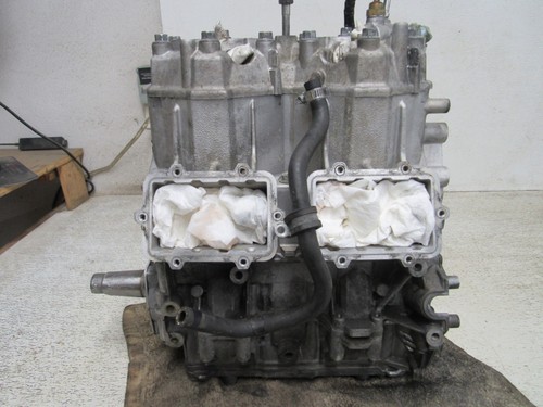 20 SKI DOO SUMMIT G4 850 E-TEC GEN 4 ENGINE MOTOR CASES CRANK CYLINDER OEM #0565