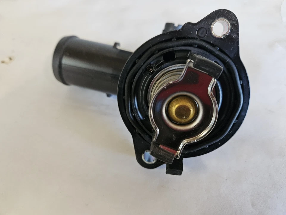 Termostato líquido de arrefecimento do motor MAHLE TI 236 95 para modelos selecionados Dodge Jeep 11-17 - Imagem 2 de 4