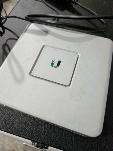 Ubiquiti Unifi security gateway with power cord