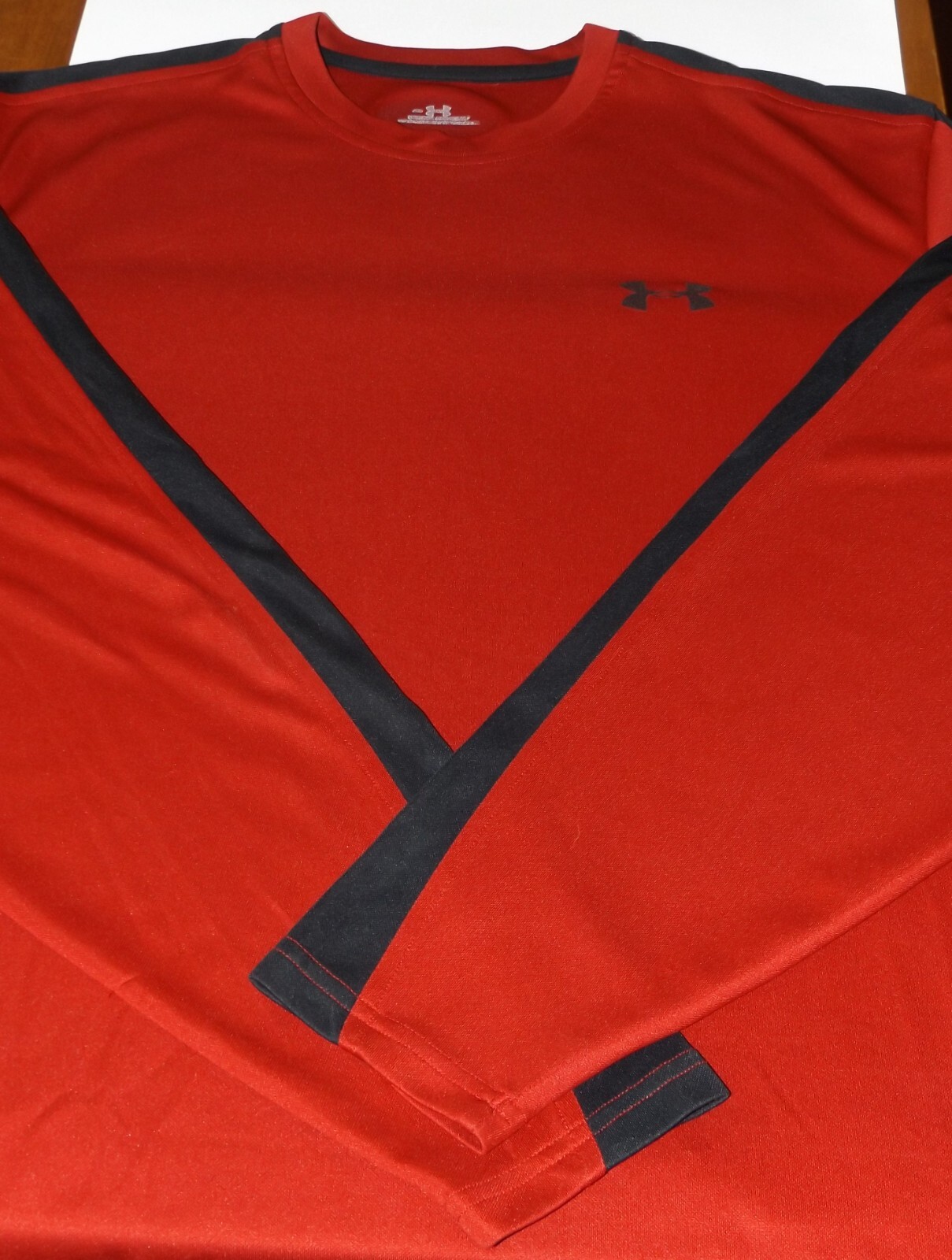 ALTRA CAMICIA UNDER ARMOUR UOMO MANICA LUNGA Heatgear ROSSO SCURO E NERO MD M M *L@@K!!