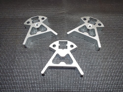 JUEGO BASE VERTICAL MARCO SOPORTE ESQUINA ALUMINIO PLATA KOSSEL DELTA 3 CANTIDAD - Imagen 2 de 10