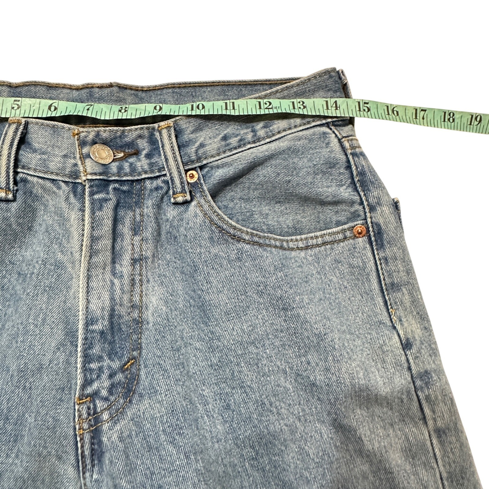 Levi's 550 Relaxed Fit Jeans Mens 30x31 Blue Denim Casual Medium Wash Weekend thumbnail 10