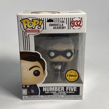 Funko Pop! Vinyl The Umbrella Academy Number Five Chase #932 + Pop Protector New