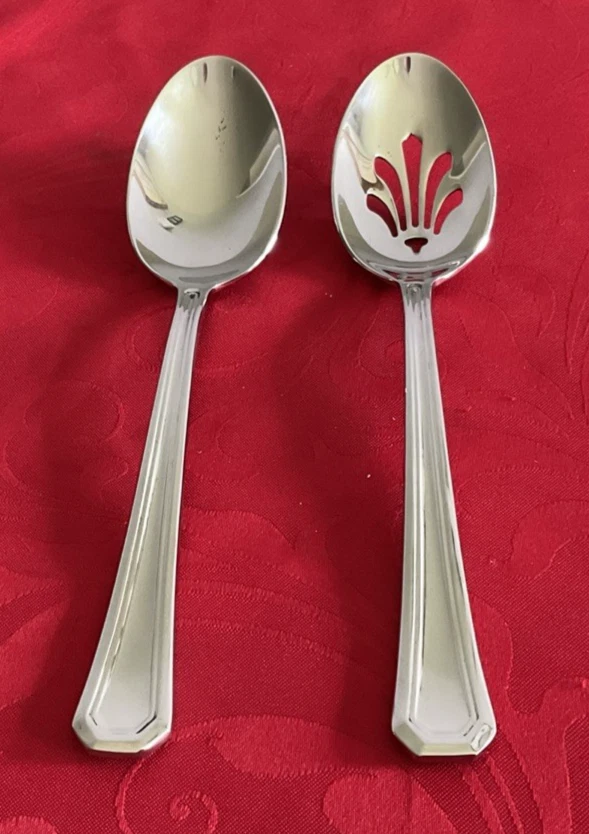 Gorham 18/8 stainless Fairview lot of 2 serving spoons 8 1/2" NM polished
