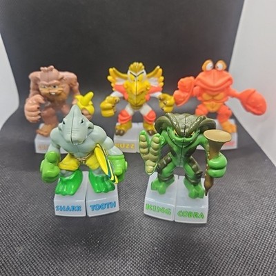 5x 2005 Mattel Fusion Crew Figuren King Cobra Buzz Hawk Crusty Claw Gorilla Grip