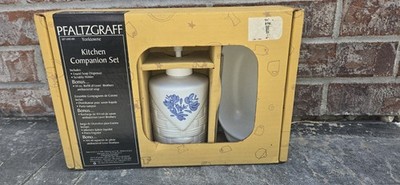 Vtg NOS Pfaltzgraff Yorktowne Kitchen Companion Set Soap Dispenser_Sponge Holder