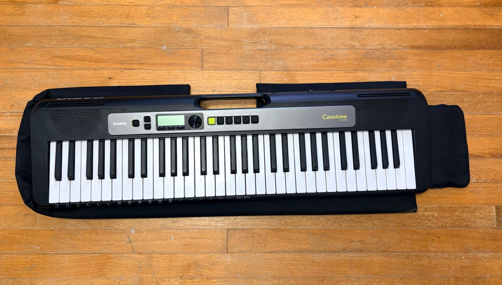 Casio Casiotone LK-S245 Keyboard w/ illuminated Keys w/ Case Pedal & Tray CLEAN