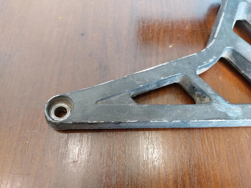 Reposapiés CAGIVA 34523645262344213 ELEFANTE 650 1 pieza Foto 2 de 4