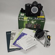Fuji FinePix S2 Pro 6.2MP Digital SLR Camera BODY ONLY DOES NOT POWER ON AS IS