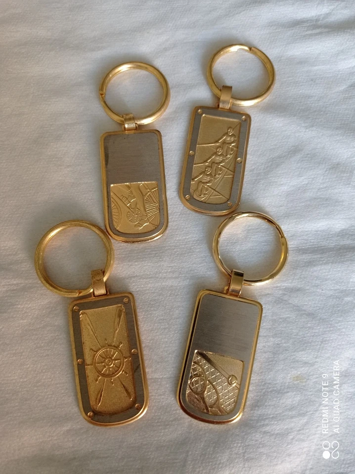 4 Porte clés Alpaca, années 60, tennis, cyclisme, aviron, bateau - Photo 4/4