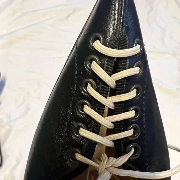 Versace Pumps, Classy unique, Mint condition, Bla… - image 6